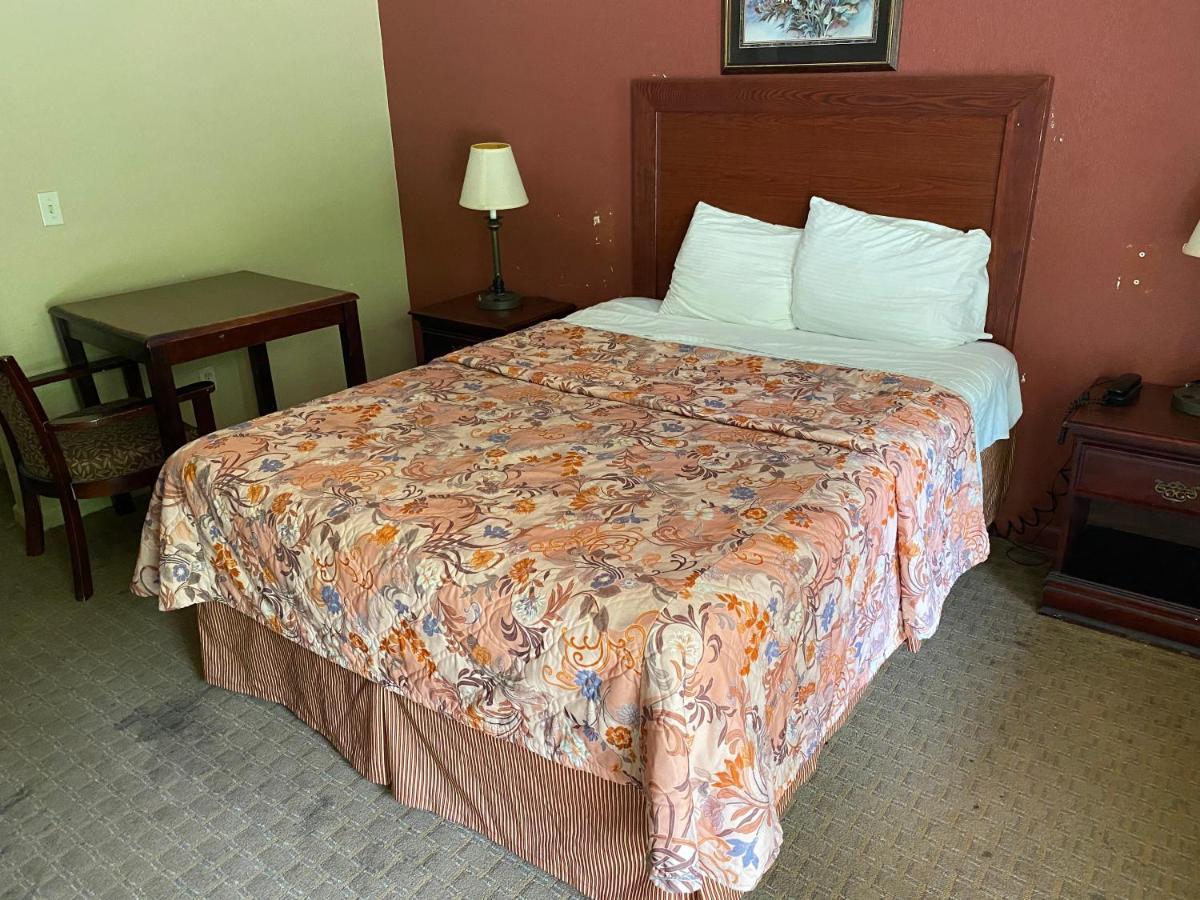 Budget Inn 도썬 외부 사진